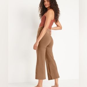 Old Navy sz L large Powerchill high-rise cropped wide leg yoga pants